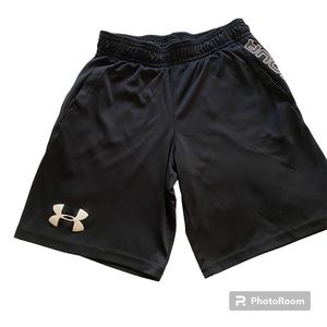 Boy’s black dry fit shorts youth small - medium under armour.